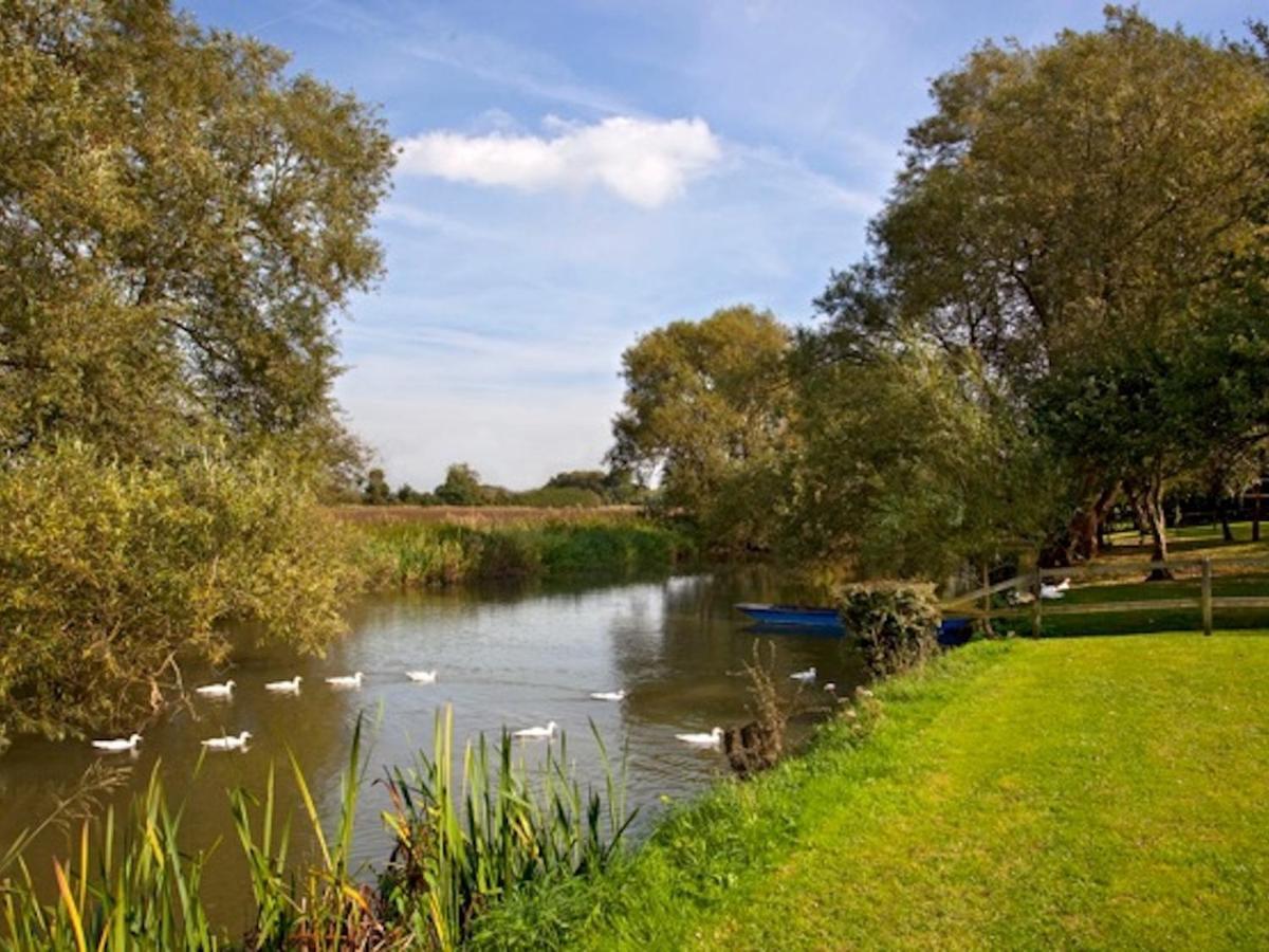 Cherbridge Lodges - Riverside Lodges, Short Lets Oxford Eksteriør bilde