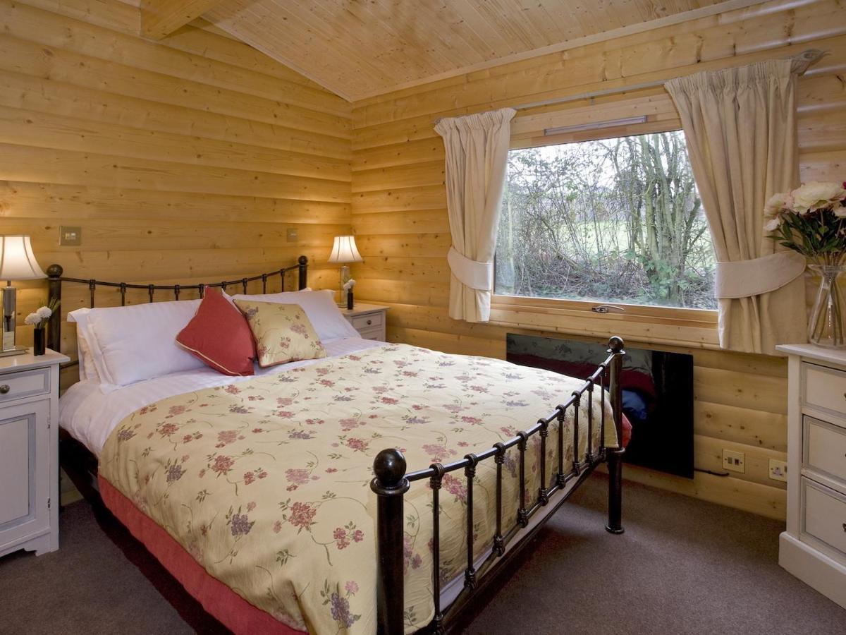 Cherbridge Lodges - Riverside Lodges, Short Lets Oxford Eksteriør bilde